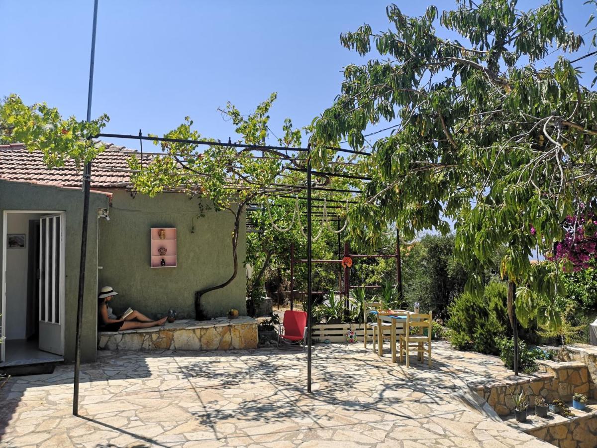 Villa Amygdalia Dilináta Exterior photo